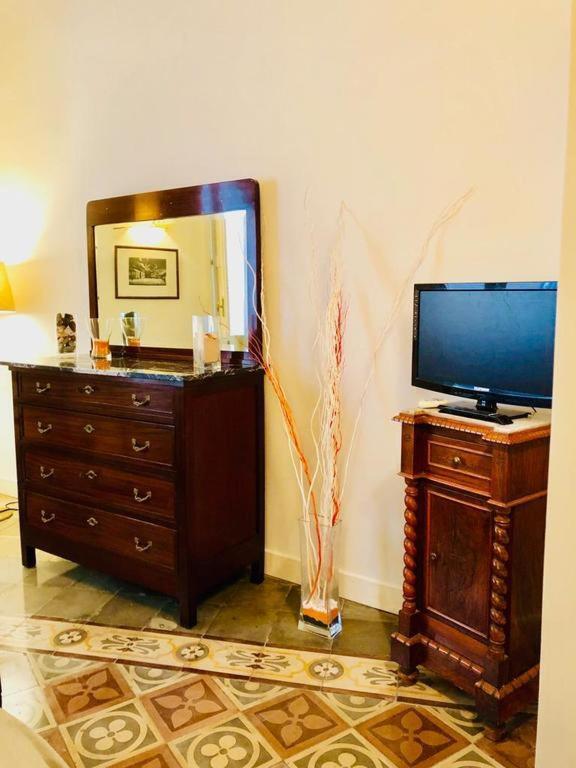 לצ'ה Piazza Duomo B&B מראה חיצוני תמונה